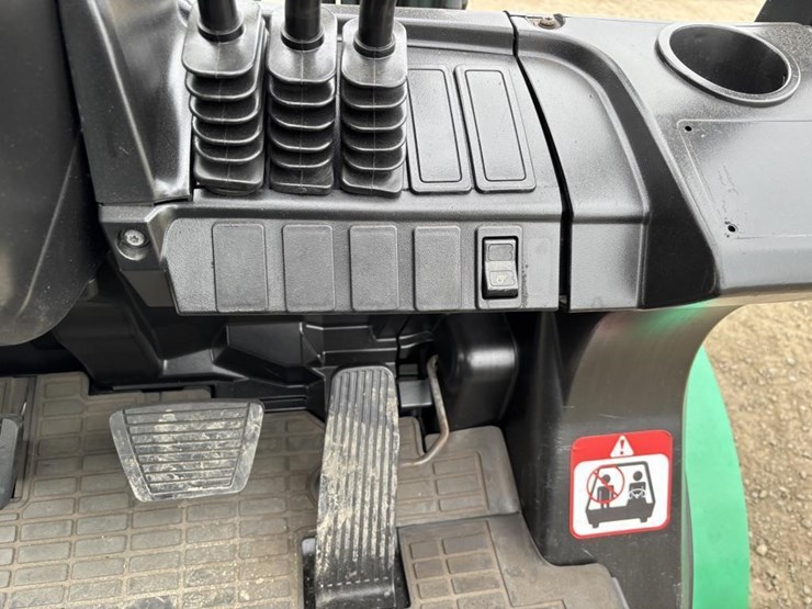 2020-mitsubishi-fg25n-image-25