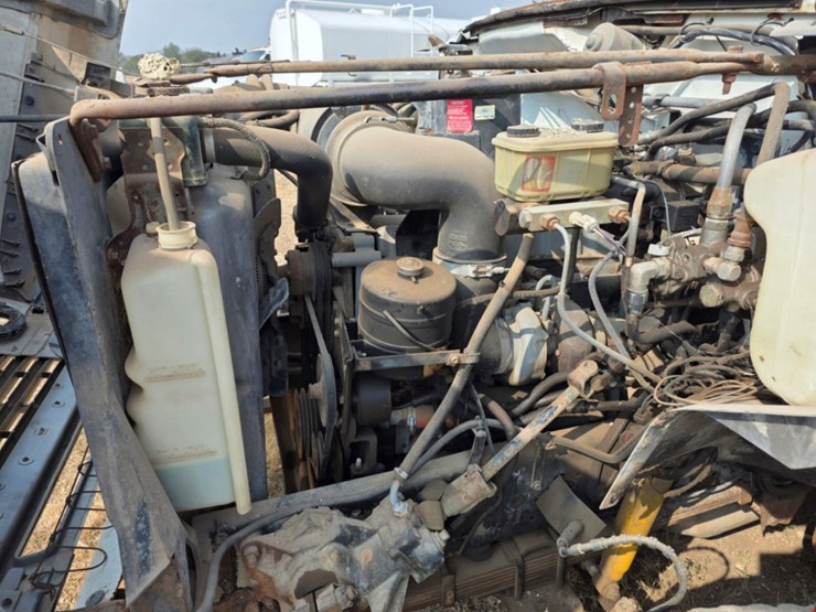 1987-ford-f700-image-4