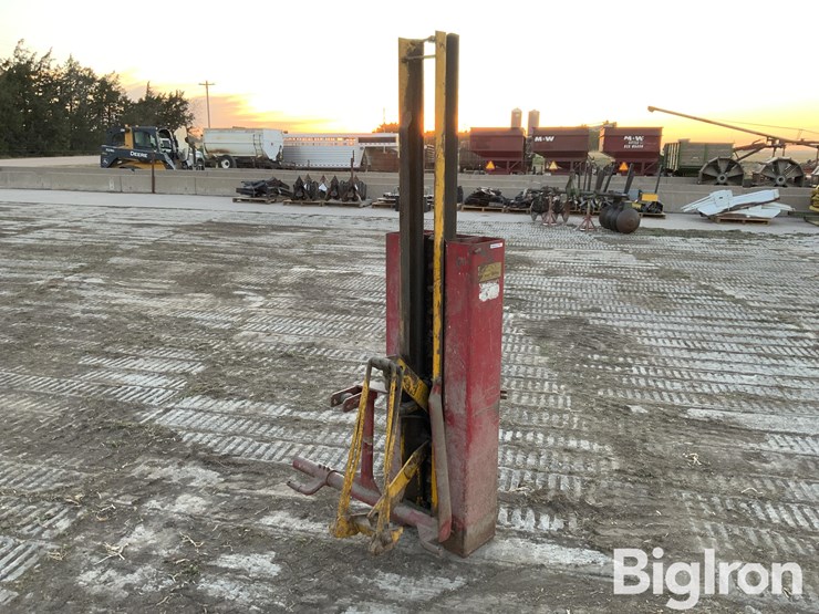 jet-co-post-pounder-image-5