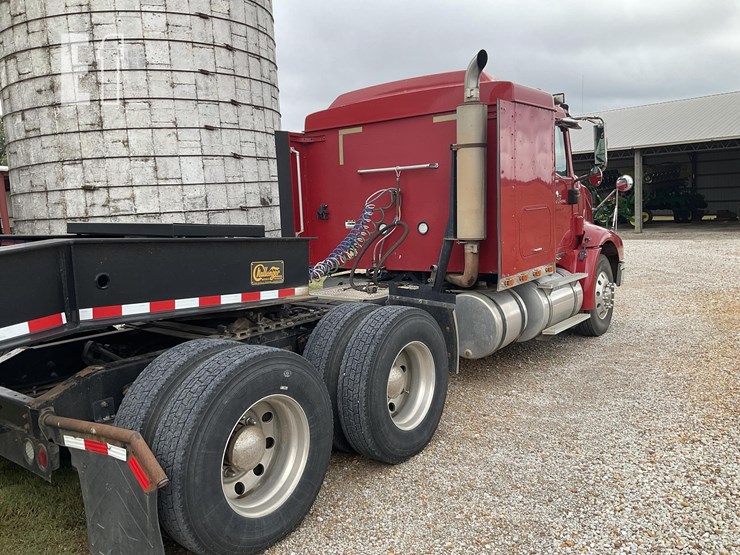 2003-international-9200-image-3