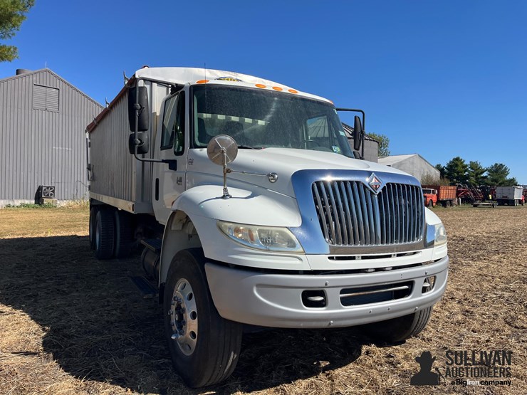 international-durastar-4400-image-3