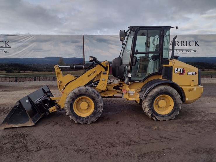 caterpillar-908m-image-1