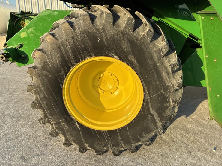 john-deere-7720-titan-ii-image-34