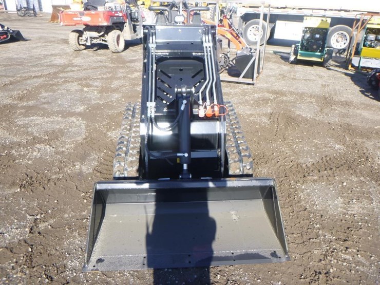 2025-mach-pro-mp-s310-skid-steer-track-loader-image-6