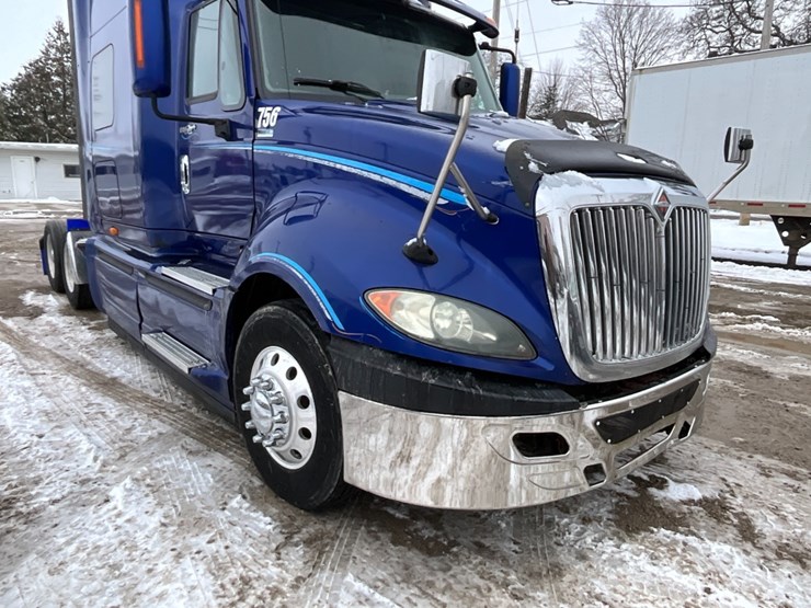 2011-international-prostar-image-4