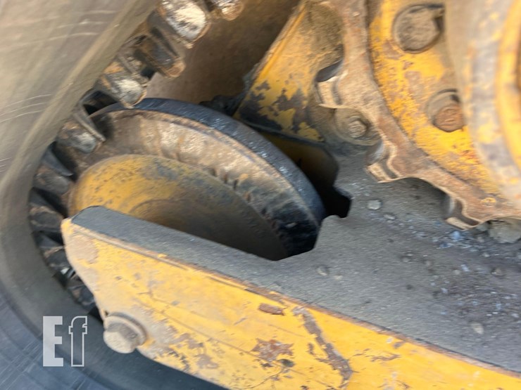 2016-caterpillar-259d-image-22