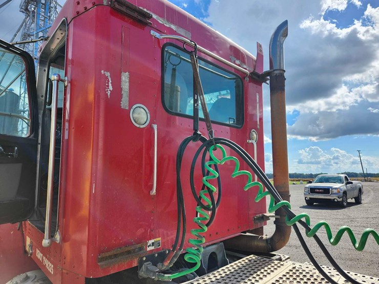 2008-kenworth-t800-image-6