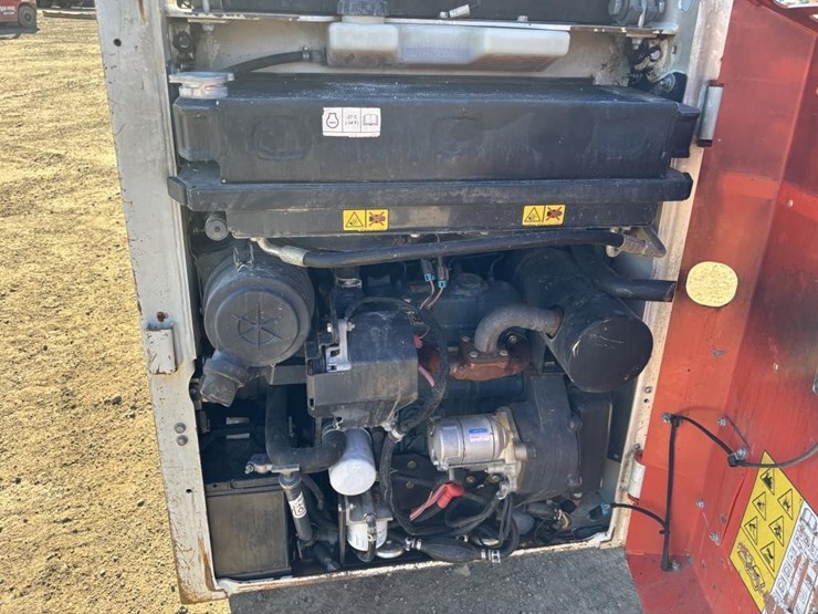 2021-bobcat-s70-image-31