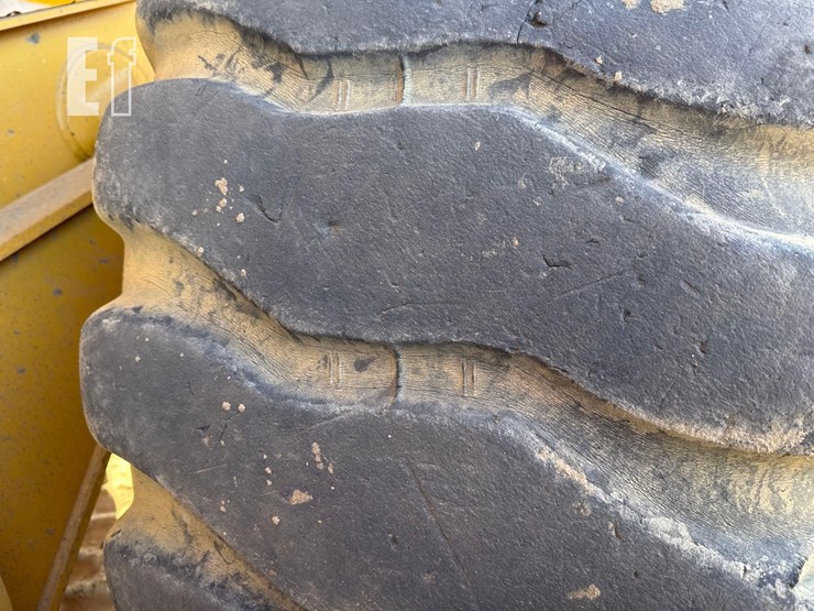 2014-volvo-a25g-image-13