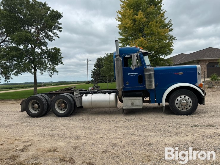 2000-peterbilt-379-image-4