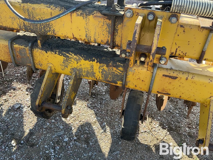 buffalo-6000-16-row-cultivator-image-10