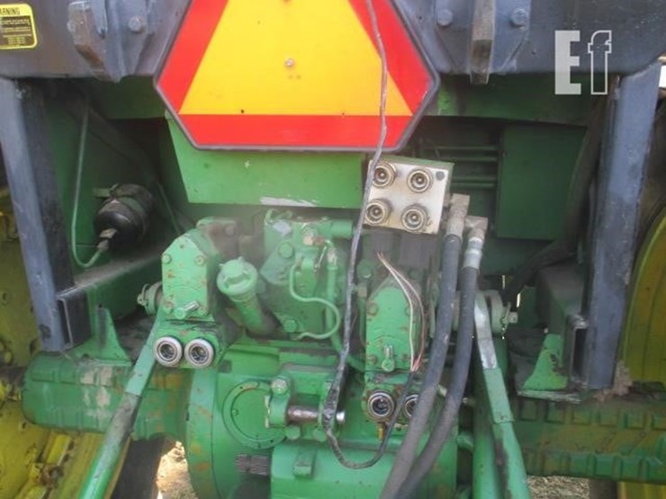 john-deere-4040-image-12