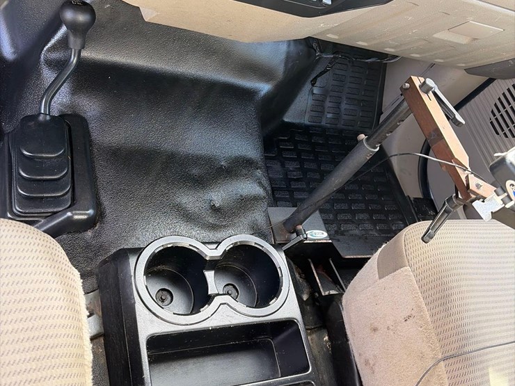 ford-f450-xl-image-17