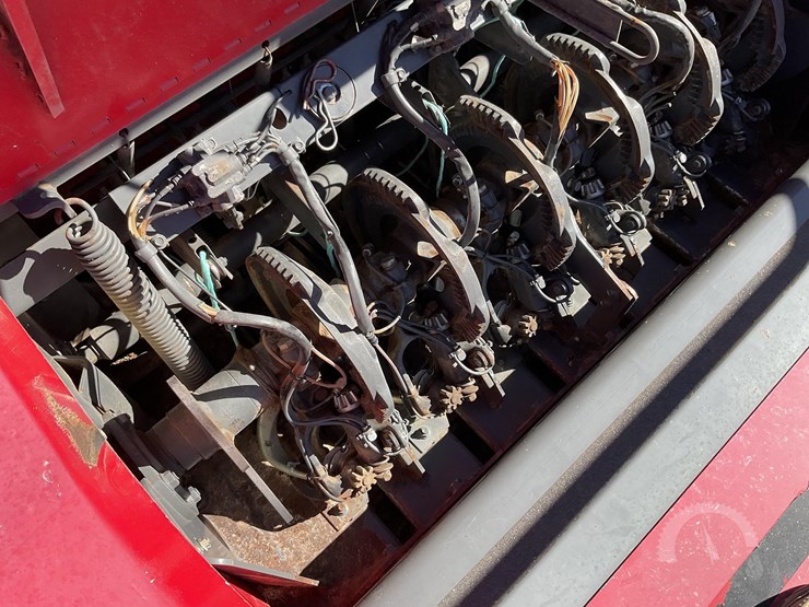 2013-massey-ferguson-2190-image-18