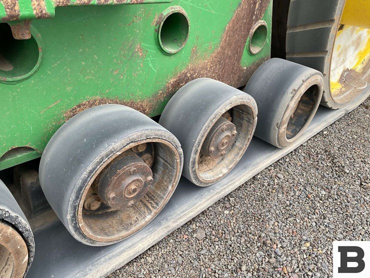 2004-joh-deere-9320t-tractor-image-29