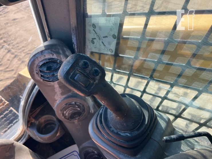 caterpillar-299d2-image-27