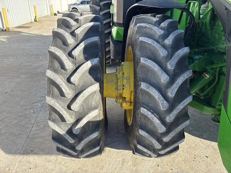 john-deere-8r-370-image-47