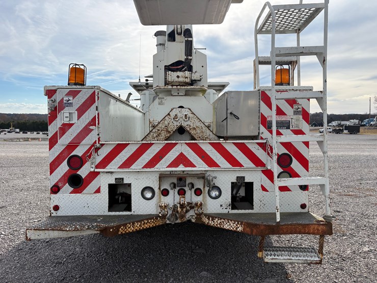 2002-international-4700-image-18