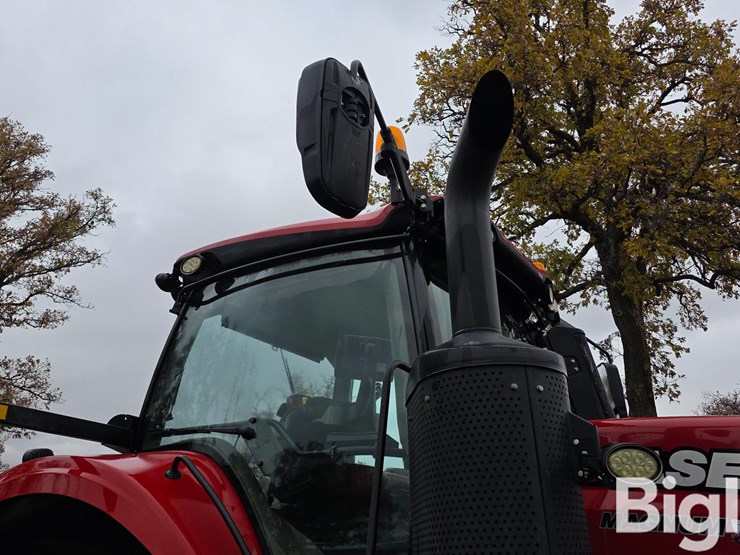 case-ih-magnum-340-image-10