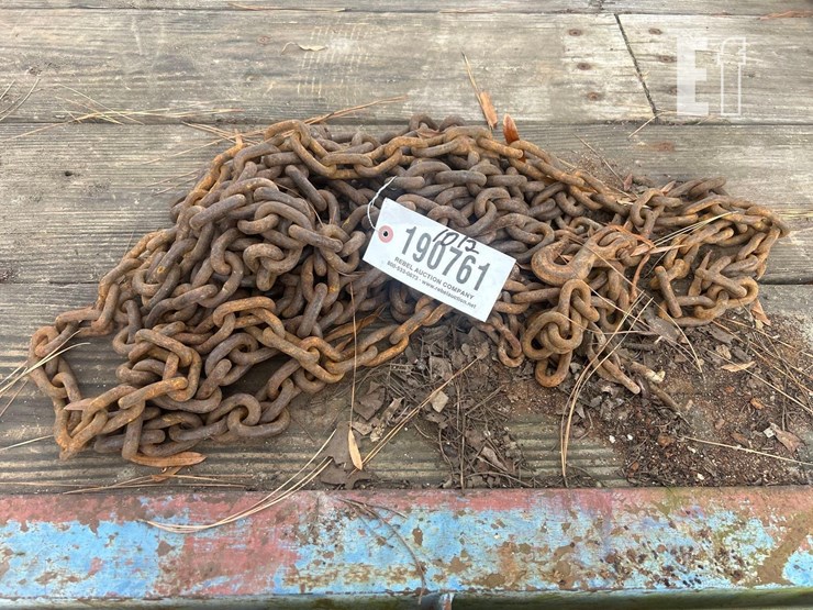 lot-of-chains-image-1