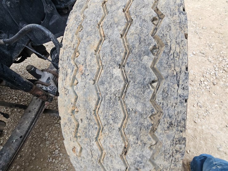 freightliner-122sd-image-72