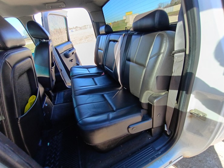 chevrolet-silverado-1500-image-60