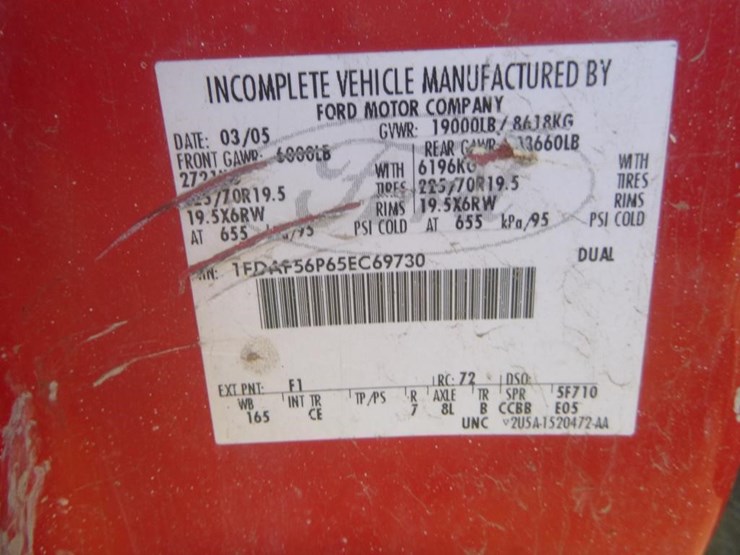 2005-ford-f550-image-14