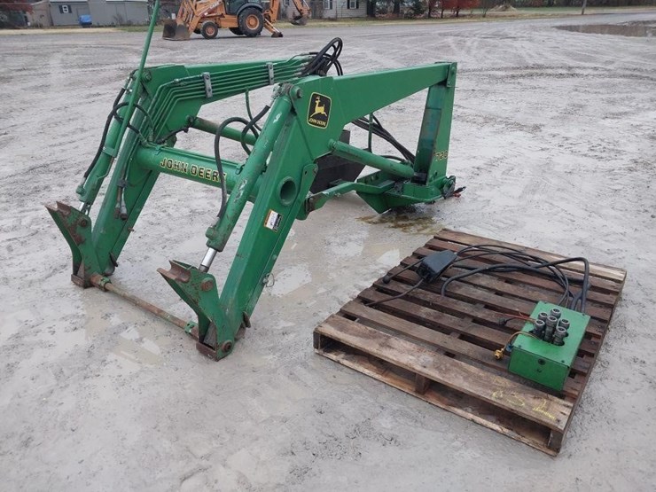 john-deere-750-image-1