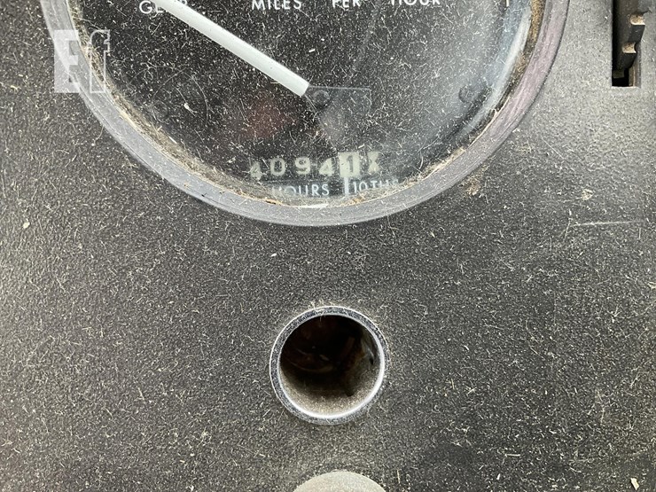 john-deere-4040-image-7