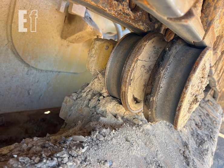 2022-caterpillar-d3-lgp-image-21