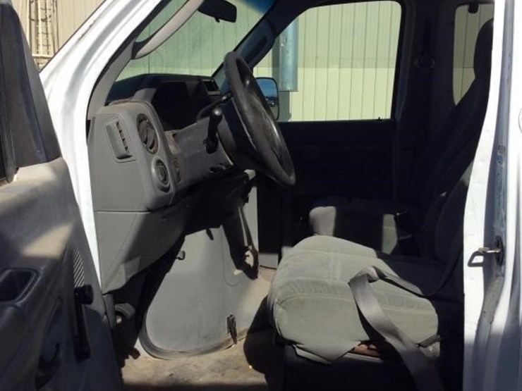 2009-ford-e350-image-6