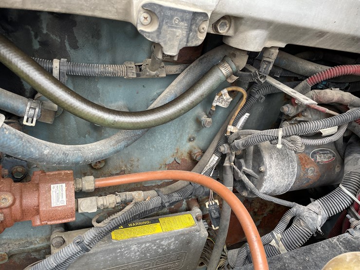 #1043-•-2009-freightliner-semi-(wi-title-in-delay)-image-71