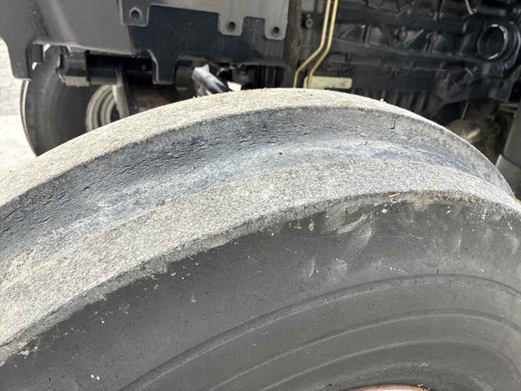 case-ih-mxu130-image-49