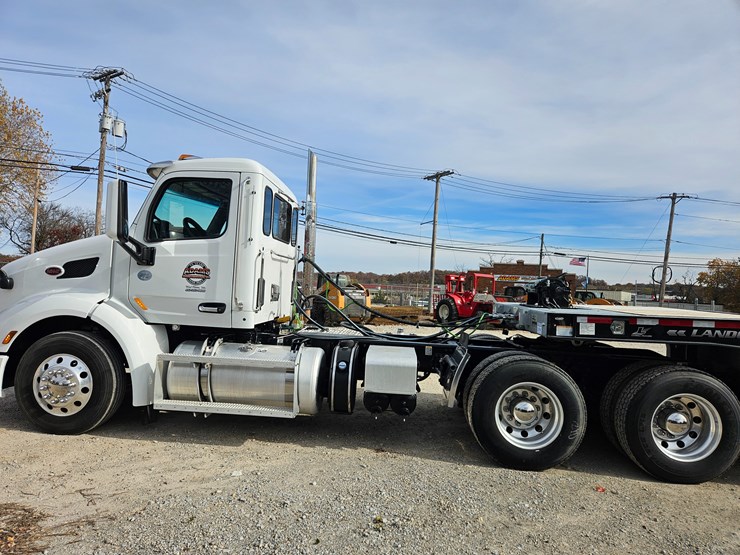 peterbilt-579-image-7