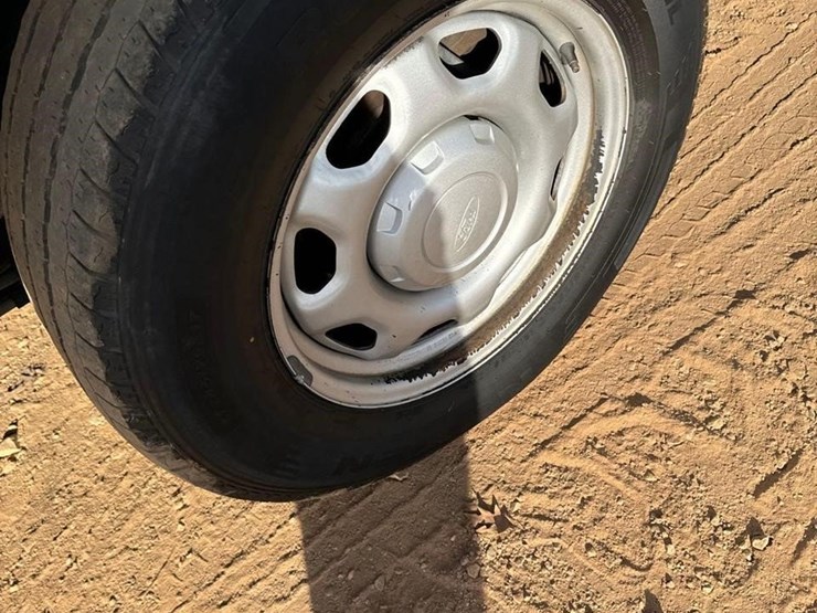 ford-f150-xl-image-19