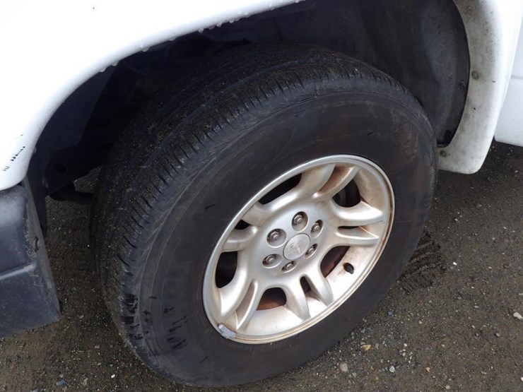 2004-dodge-dakota-image-11