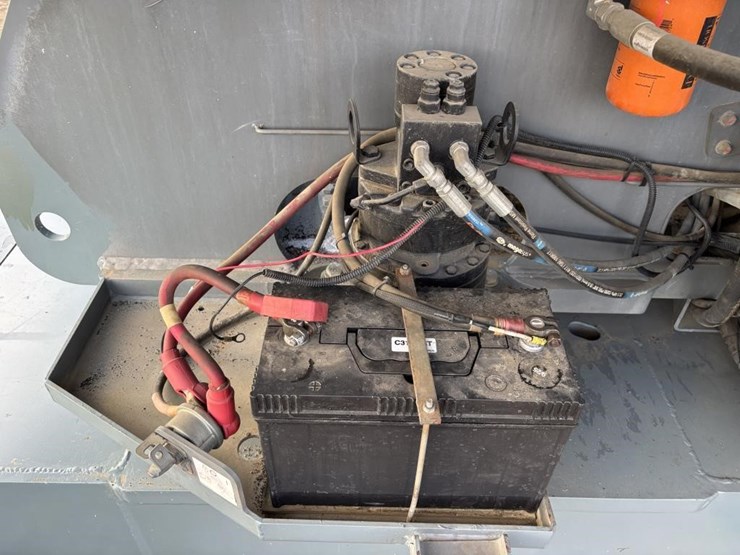 2012-skyjack-sj45t-image-23