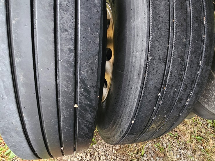 2017-timpte-hopper-bottom-image-39