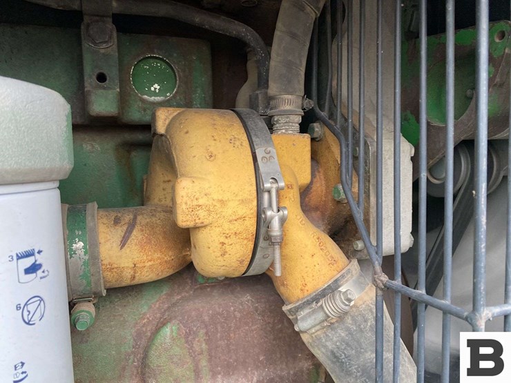 2004-joh-deere-9320t-tractor-image-16