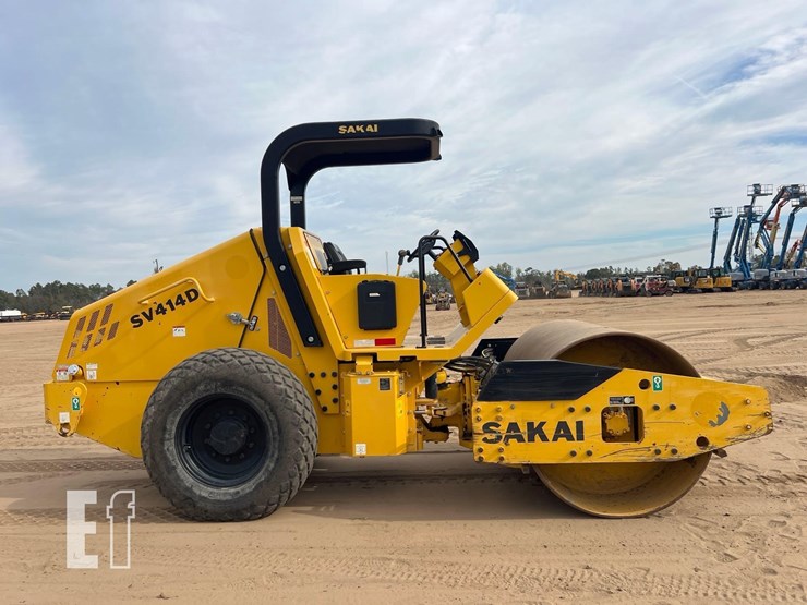 sakai-sv414d-image-5