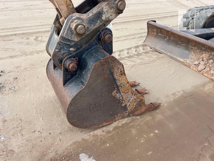 2017-caterpillar-305e2-cr-image-9