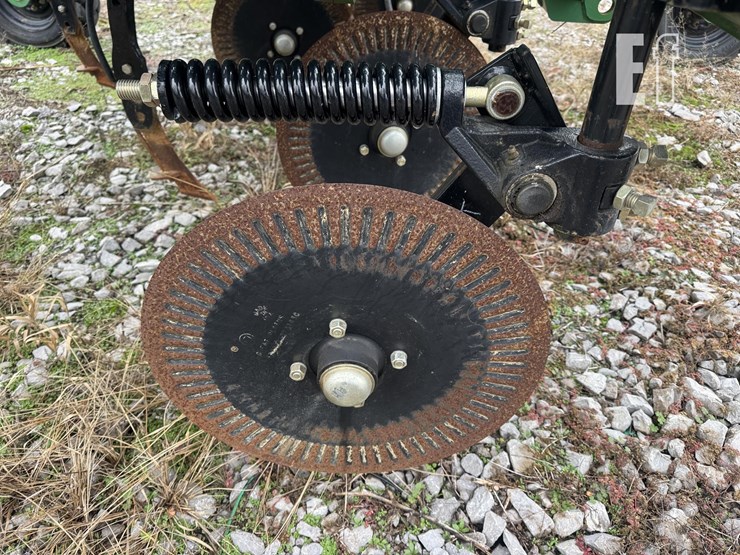 2015-great-plains-np40-image-9