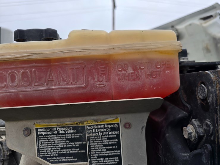 2020-peterbilt-567-image-154