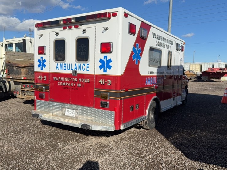 2006-ford-e450-image-7