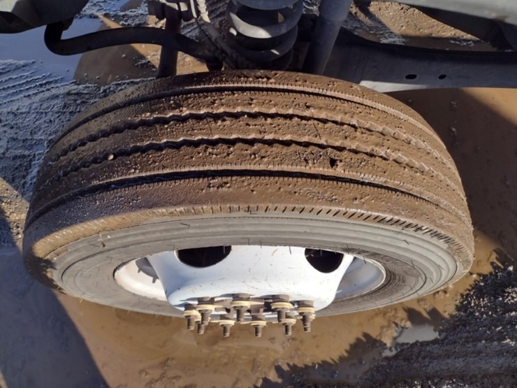 20-ford-f550-image-16