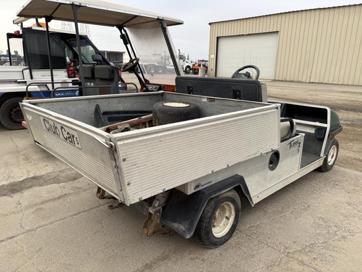 2012-club-car-turf-2-image-3