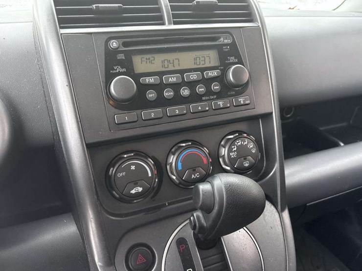 2004-honda-element-image-24