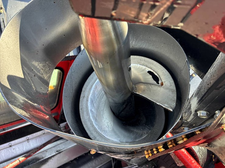 case-ih-5088-image-85