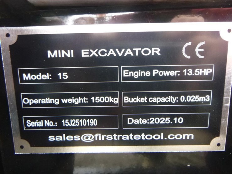 2025-vicsec-vc15-hydraulic-excavator-image-27