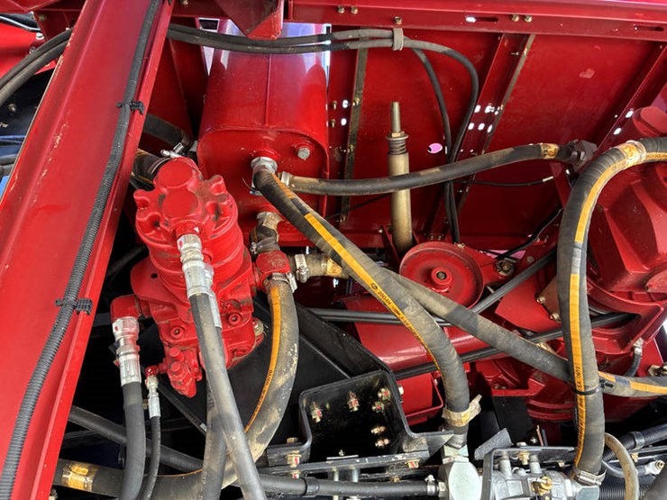 case-ih-5088-image-52